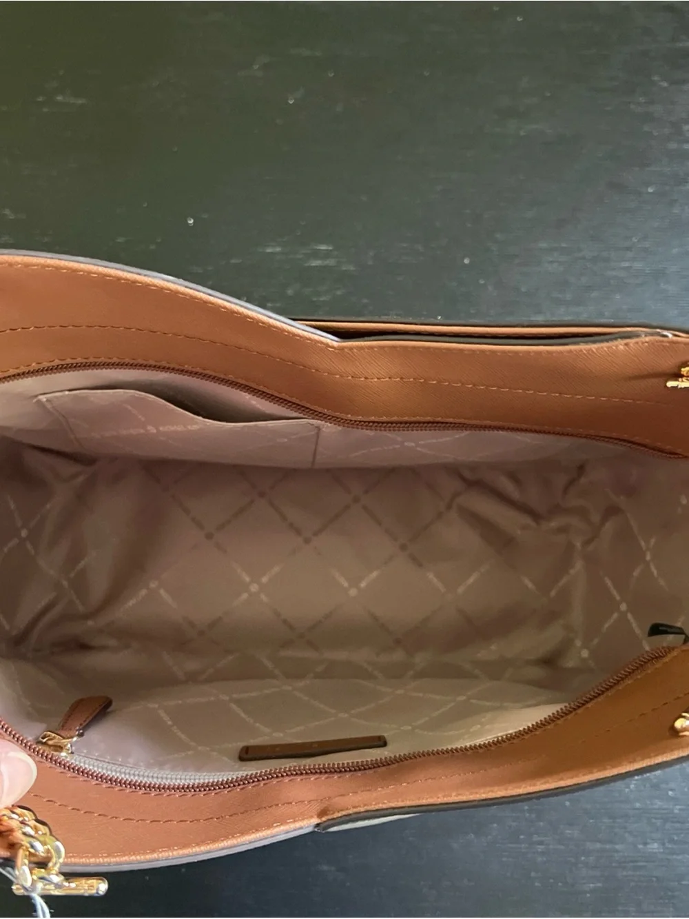 Michael Kors Jet Set tote with chain handles - Picture 3 of 5